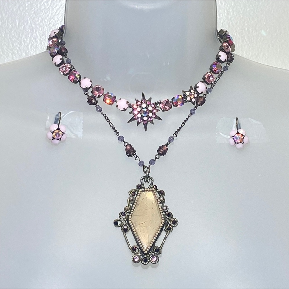 Lot Vintage pink jewelry 2 necklaces earrings sparkling crystals